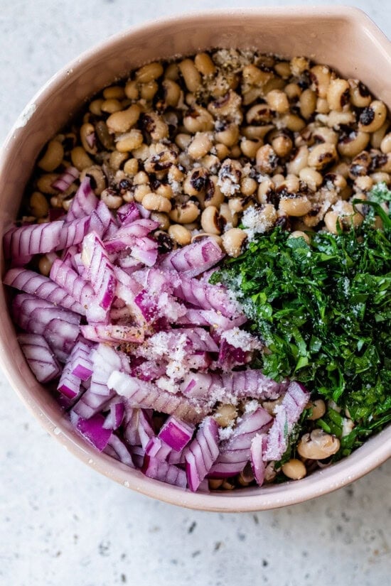 Black Eyed Peas, red onion and parsley