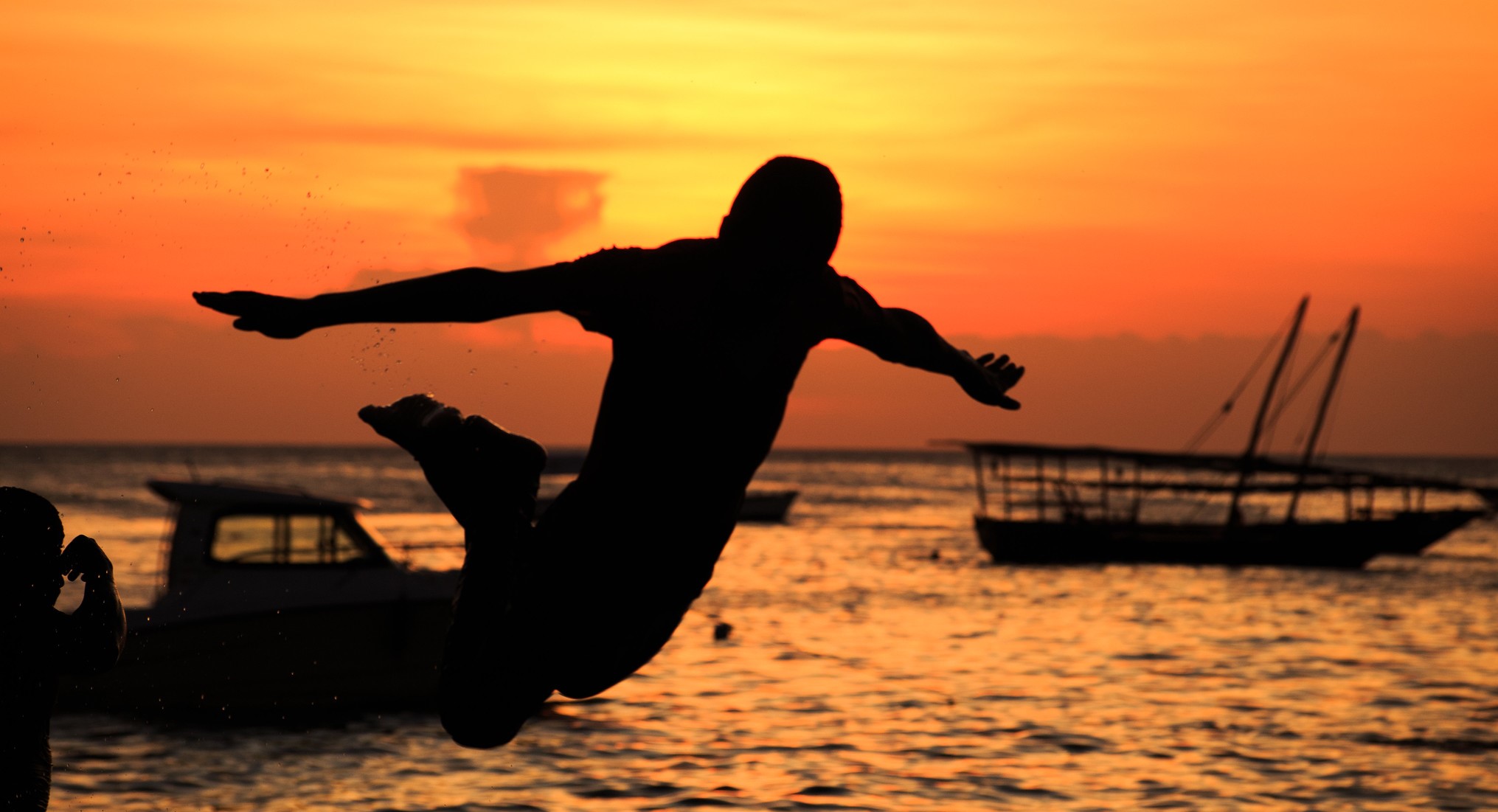 This man clearly knows to "dip" when the occasion arrives.