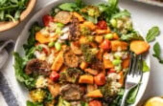 Vegan Quinoa Bowl with Roasted Vegetables