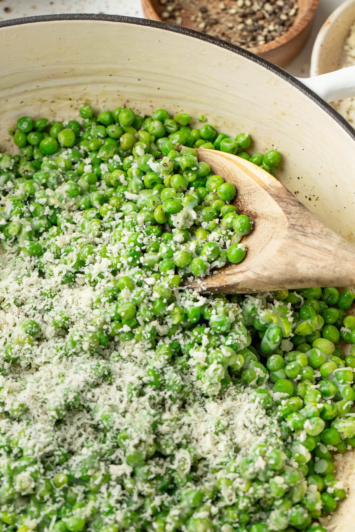 Cacio e Pepe Peas